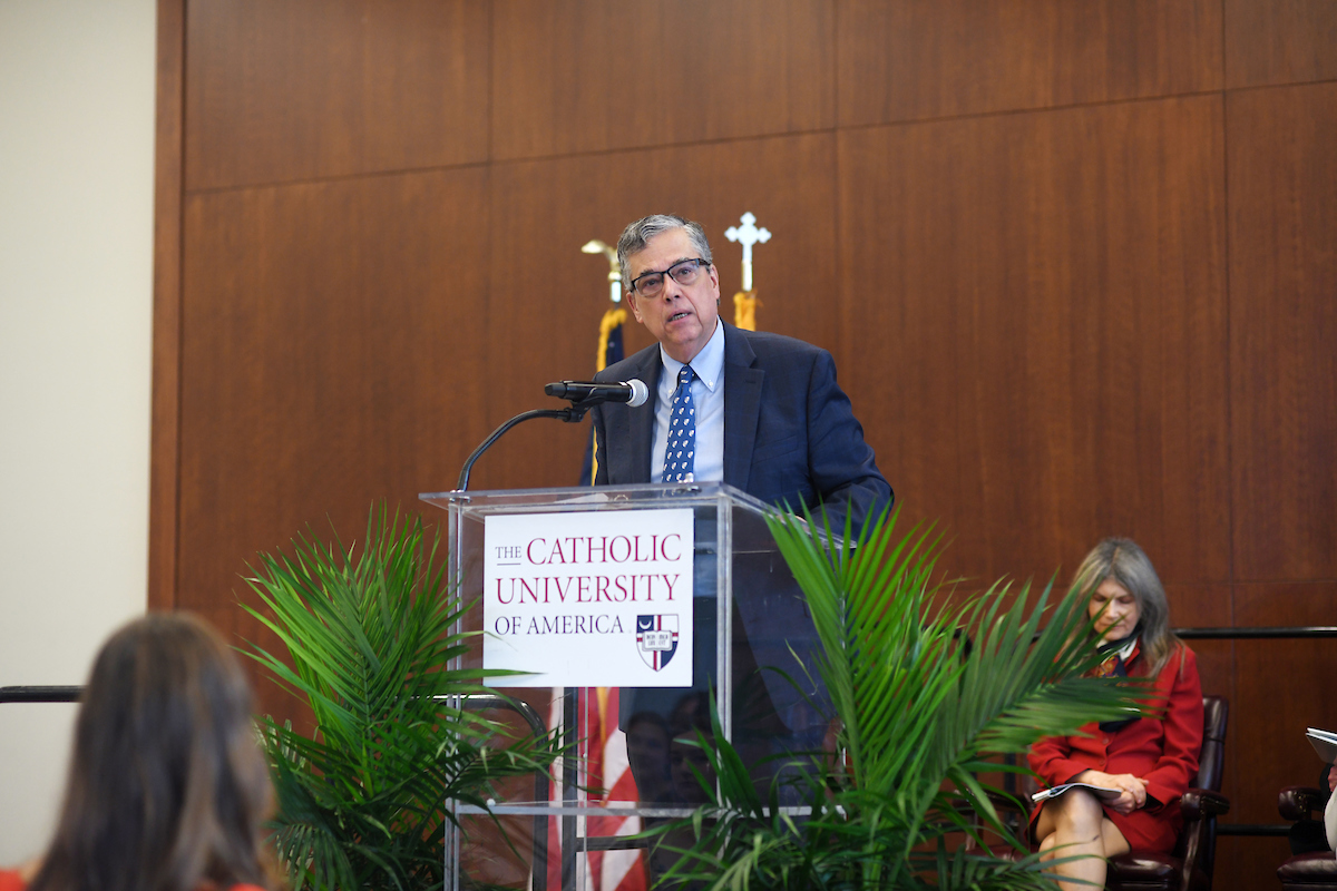 Peter Kilpatrick addresses a crowd at the Phi Beta Kappa Induction.