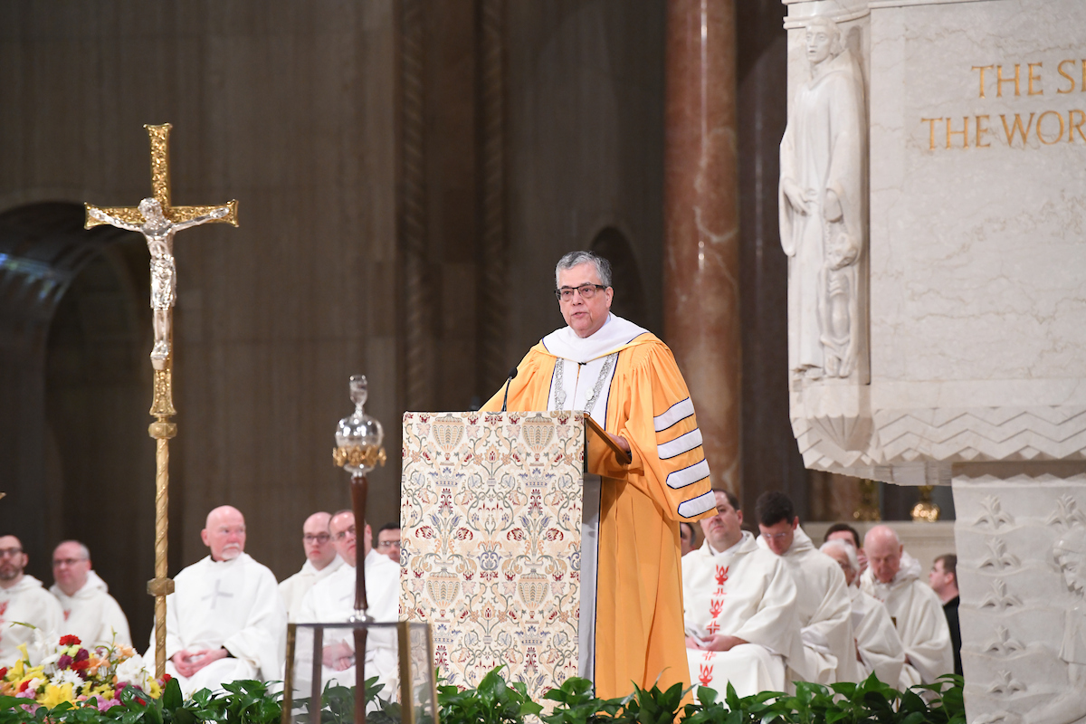 President Peter Kilpatrick speaking at the pulpit.